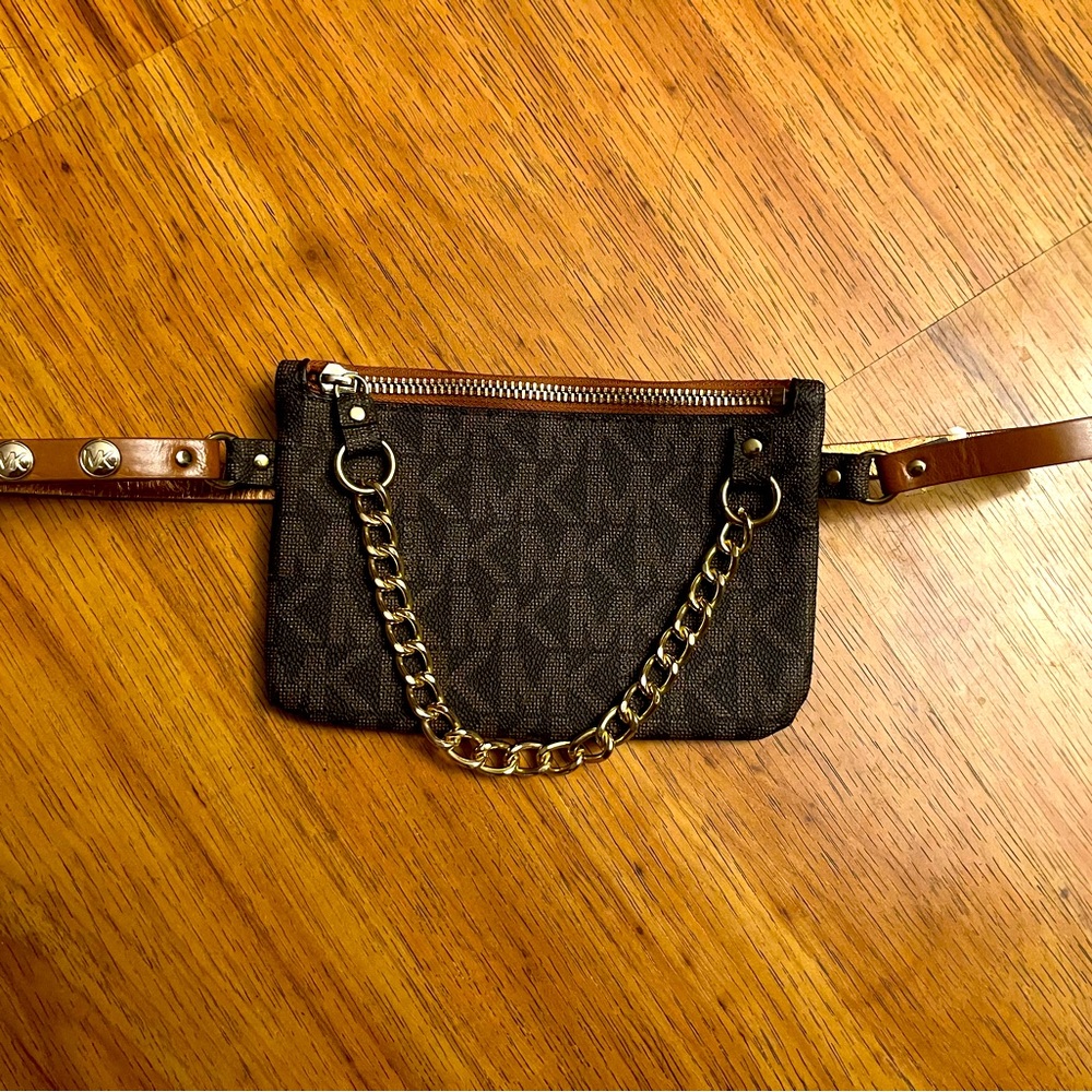 Micheal Kors Fanny pack belt